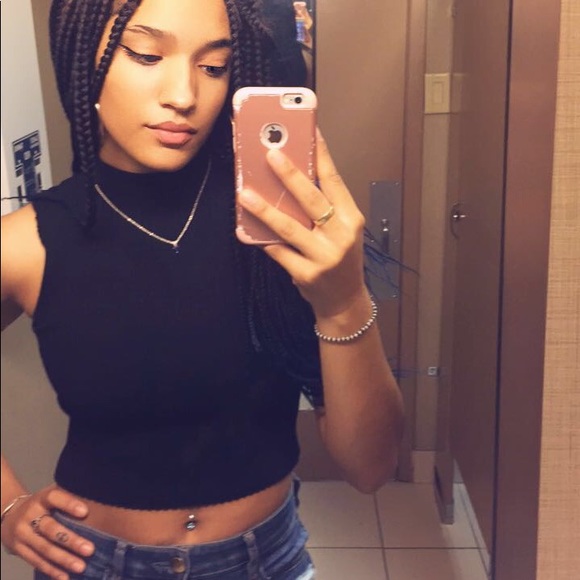 Meet your Posher, Aziah - Picture 4 of 11